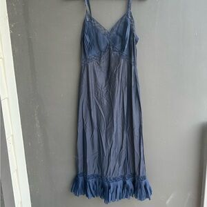 Vintage vanity fair satin slipdress with lace size 32